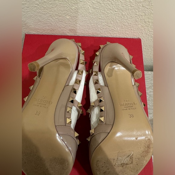 Valentino Rockstud Pointed Pump - Poudre/Nude - Size 38 (7.5/8) Great Condition - Picture 7 of 15